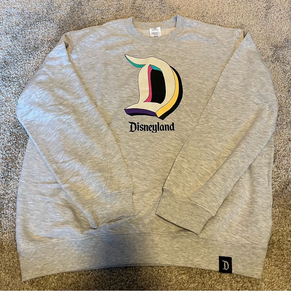 Retro Disneyland gray pullover